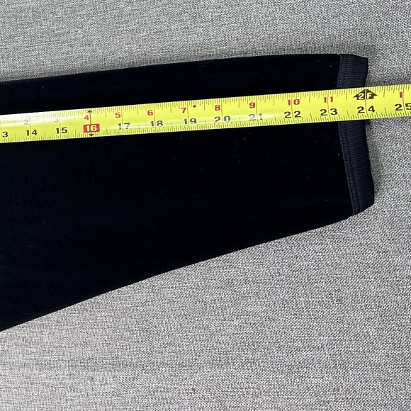 Roaman's Blouse Top Women's 3X Crew Neck Taiwan Black Velvet-Like Casual - Picture 11 of 13